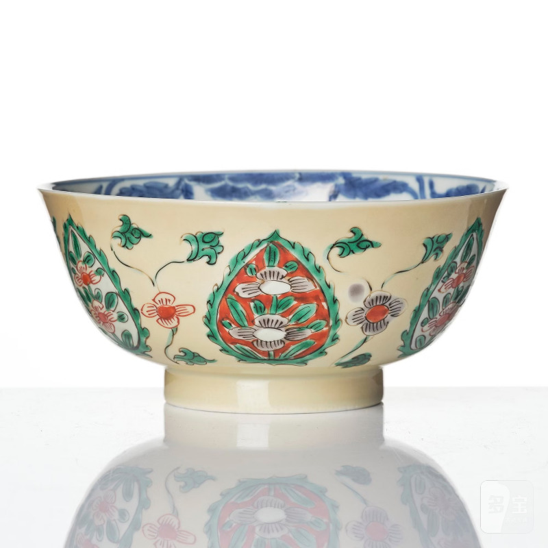 A famille verte bowl and a dish, - 图5